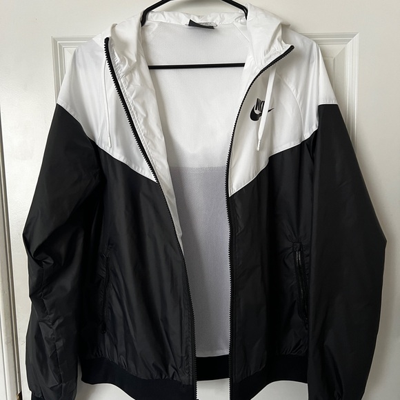 Nike Men's Two-Tone Windbreaker Jacket - Picture 2 of 8